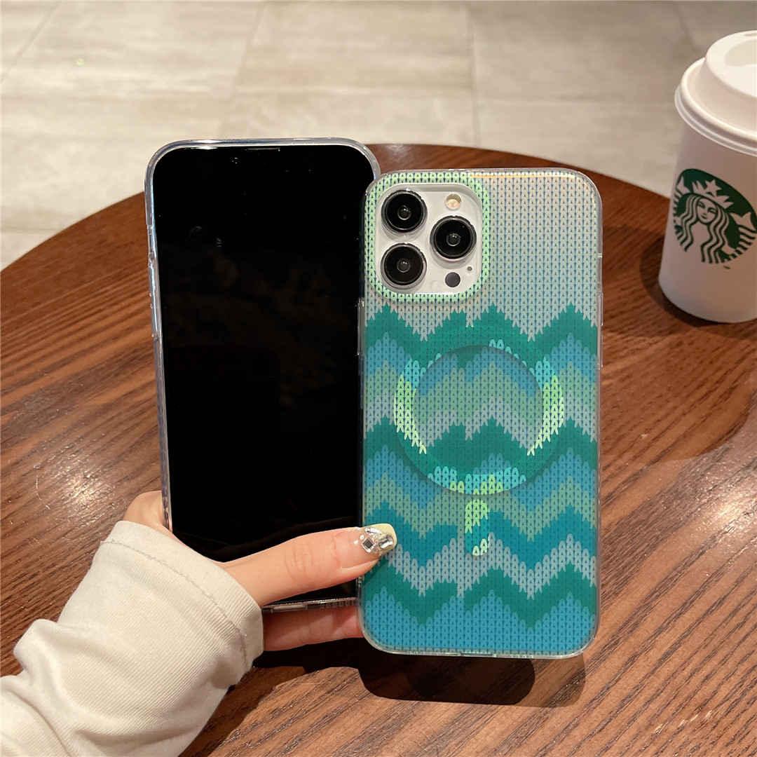 green iphone case with magsafe