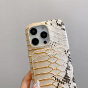 snake iphone 16 caseβ
