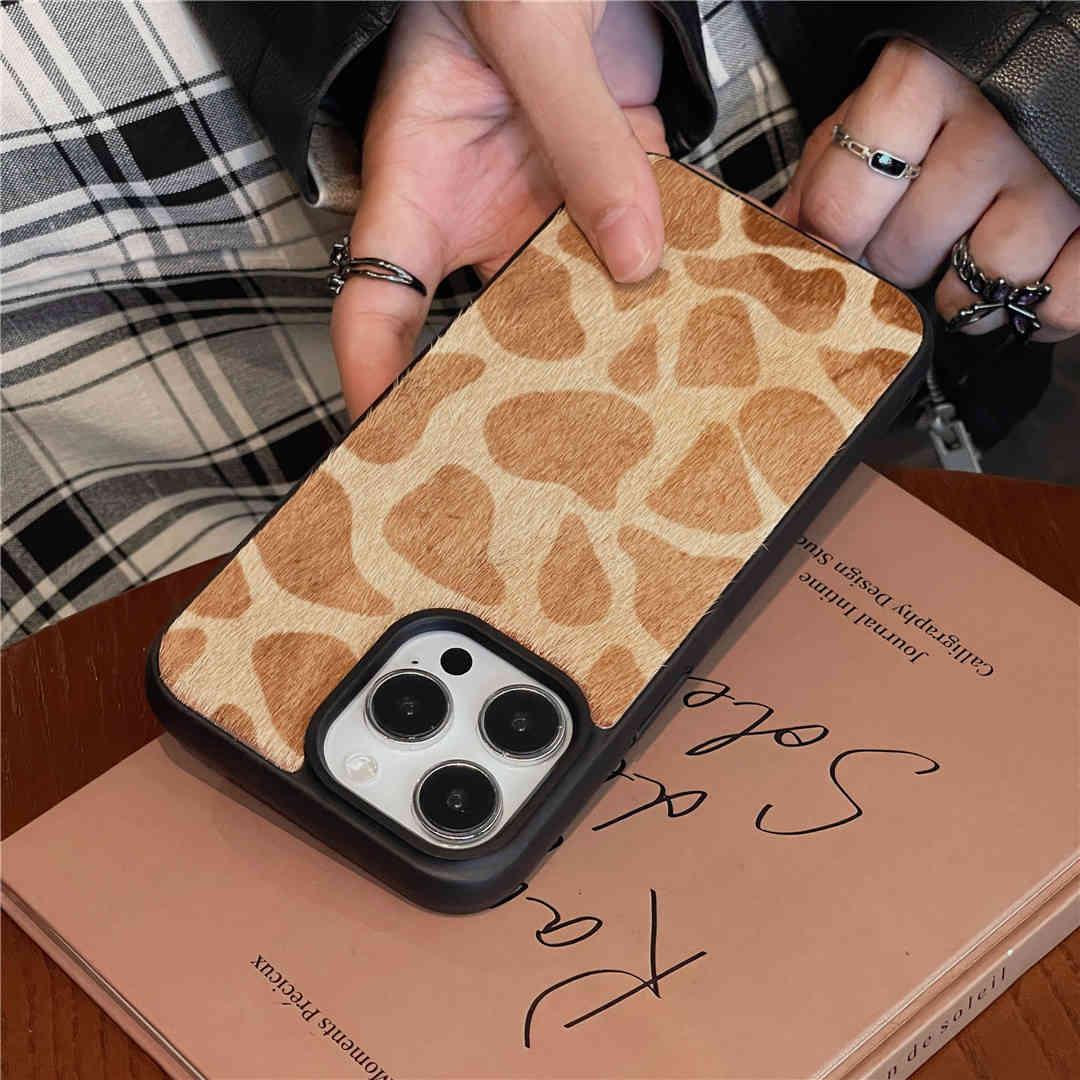 giraffe print phone case