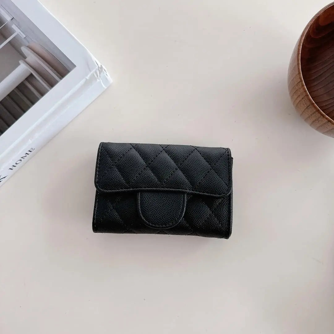 black flap wallet