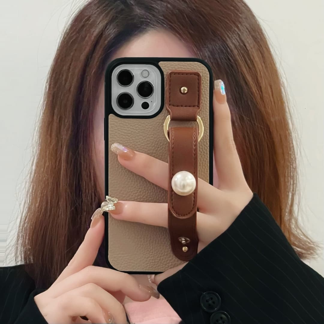 phone case with loop