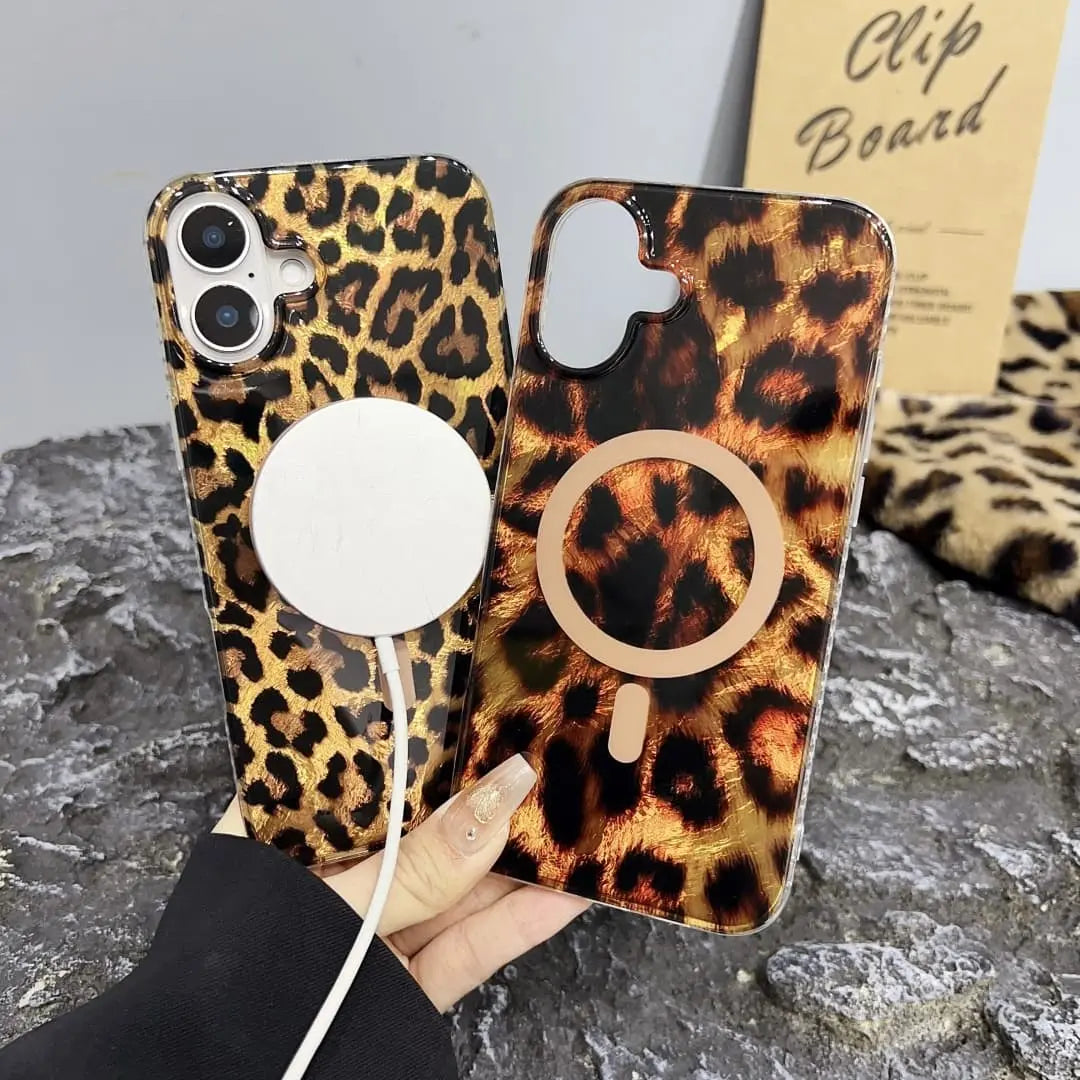 Protective MagSafe leopard case